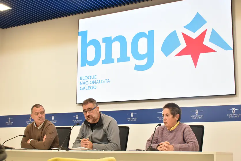 Xose Manuel Puga, Bernardo Varela e Mar&iacute;a Mangana