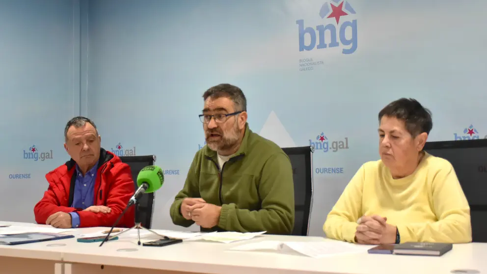 Xos&eacute; Manuel Puga, Bernardo Varela, Mar&iacute;a Mangana 1