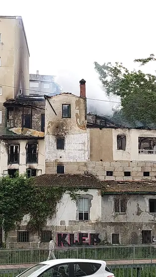 Casa de Ba&ntilde;os de Outeiro tralo lume