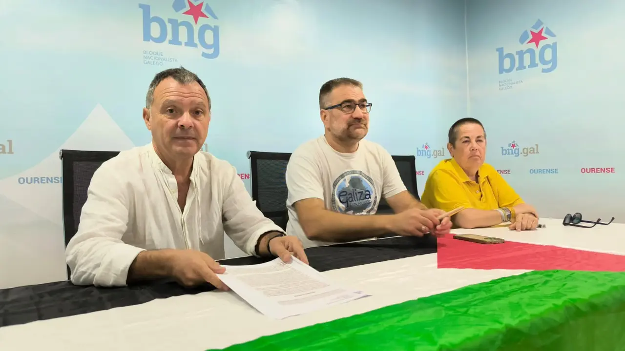 Xose Manuel Puga, Bernardo Varela, Mar&iacute;a Mangana