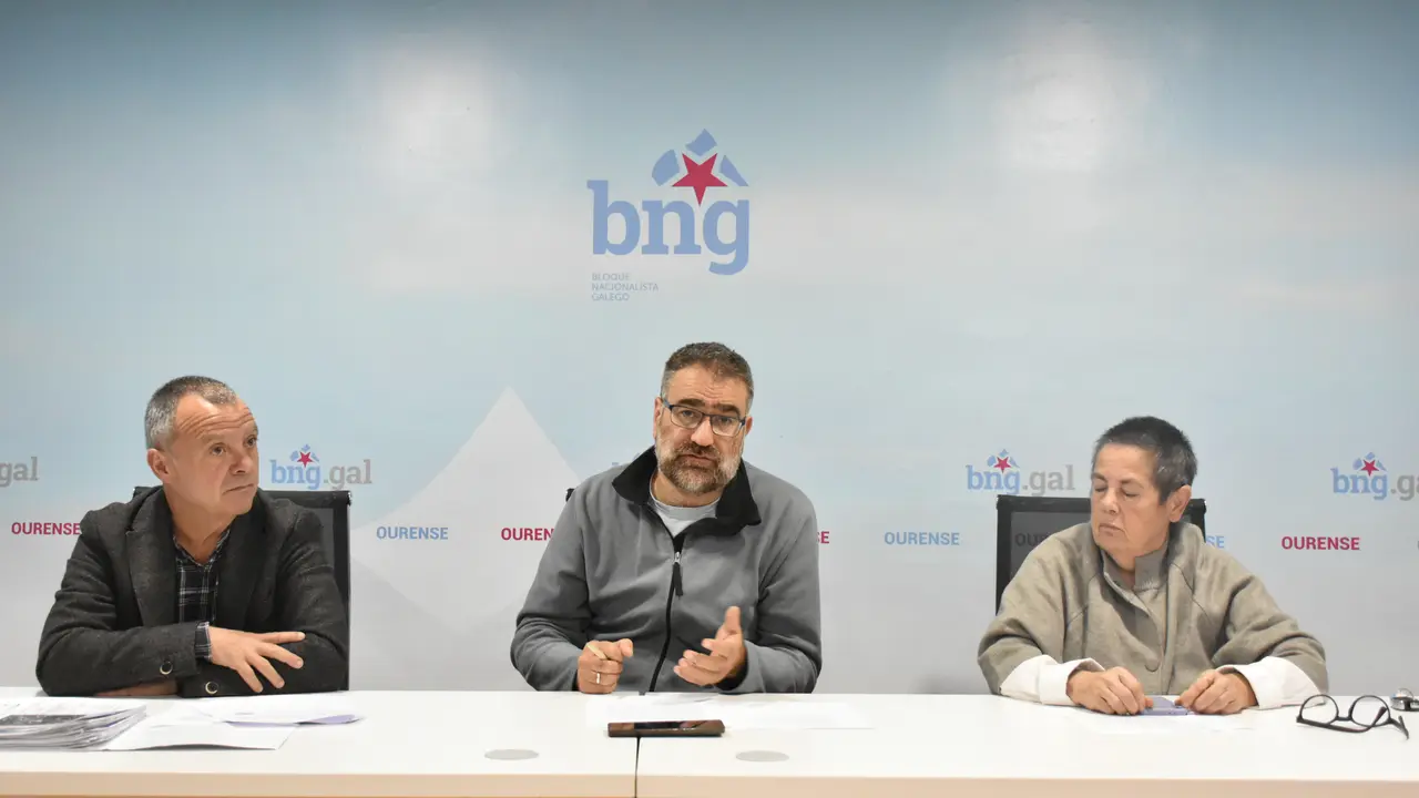Xose Manuel Puga, Bernardo Varela, Mar&iacute;a Mangana