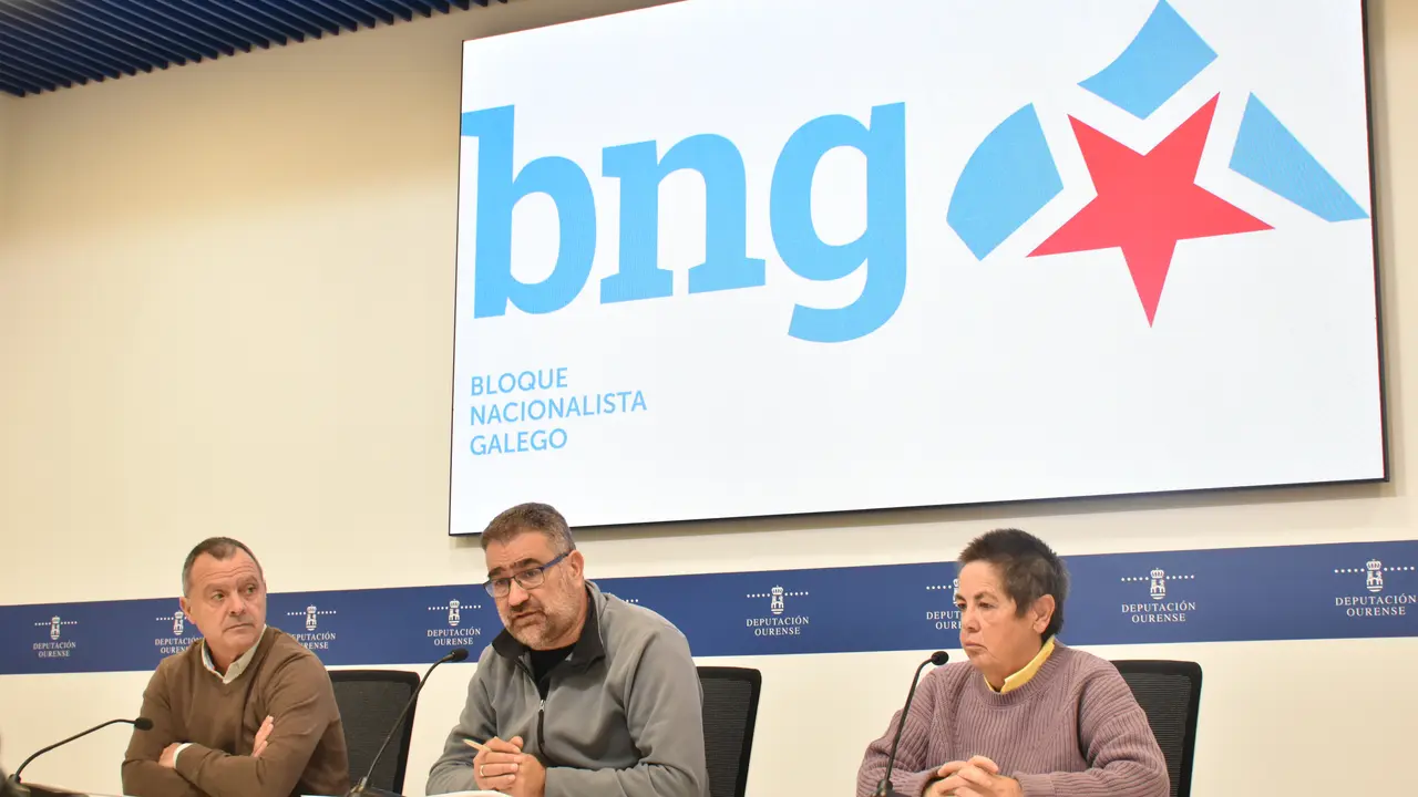 Xose Manuel Puga, Bernardo Varela e Mar&iacute;a Mangana