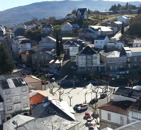 Plaza-de-Castro-Caldelas