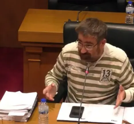 Bernardo Varela no pleno da Deputaci&oacute;n