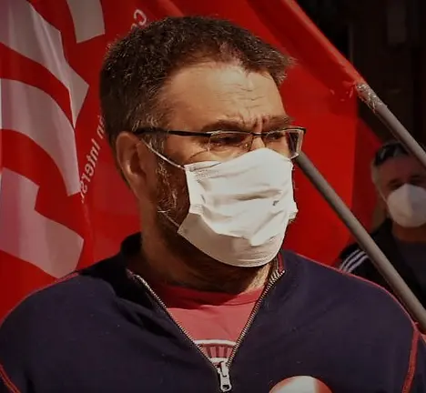 berardo mani a r&uacute;a 