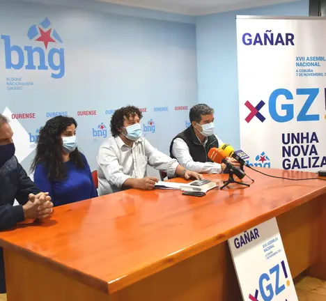 Momento da rolda de prensa