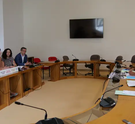 Reuni&oacute;n entre o BNG e amigos das termas