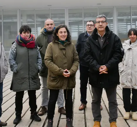 IAGO TABARES, BEA VIDAL XUNTO AO CENTRO DE SAUDE DE TO&Eacute;N