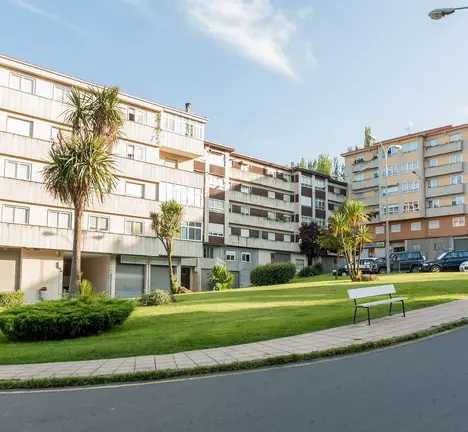 Praza Alfonso Alcaraz, barrio de Vistafermosa