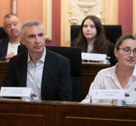 Lu&iacute;s Seara e Rhut Reza con Xos&eacute; Manuel Puga e Erea Blanco detr&aacute;s