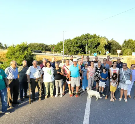 IAGO TABAR&Eacute;S ERNESTA SEOANE VECI&Ntilde;ANANZA MOURILLOS EN O VAL E ROTONDA