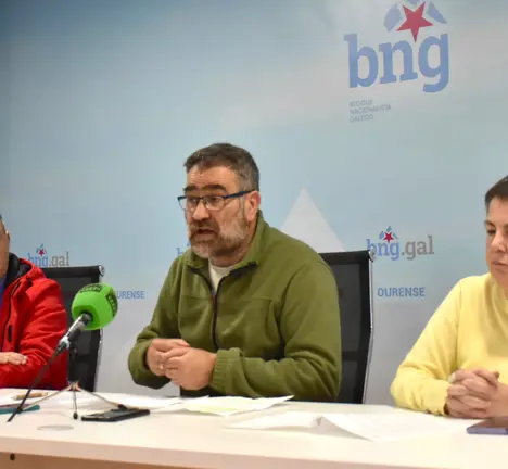 Xos&eacute; Manuel Puga, Bernardo Varela, Mar&iacute;a Mangana 1